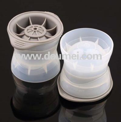 Deumei Wholesale BPA Free Whisky Ball Shaped Ice Cube Mold With Silicone Lid