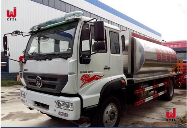 caminhão do distribuidor do betume do caminhão 180HP da construção de estradas 11t