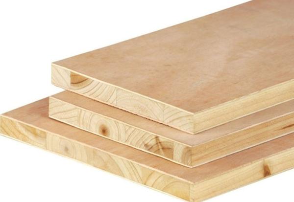Stable Performance Wood veneer Block board , UV Coated 25mm Block board