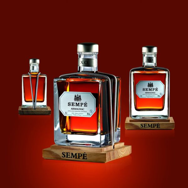 Super Flint Diamond Cut Glass Decanter , XO, brandy , Vodka Liquor Gin Rum Tequila Whisky Brandy Spirit Glass Bottle With Solid Glass Stoppers