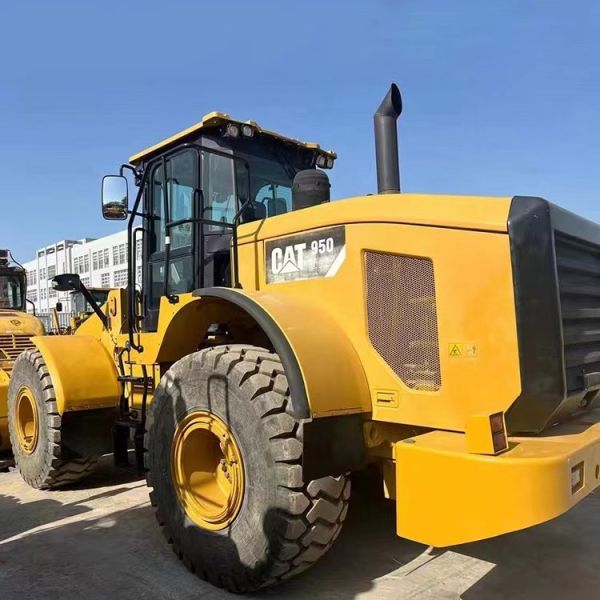 Cat 950G wheel loader, rated load capacity of 6 tons, durable and efficient