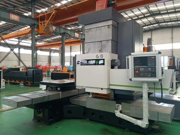 900mm Table Travel HONGKANG CNC Horizontal Boring Milling Machine for Easy Operation