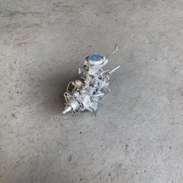 Isuzu 4JG2T Engine Genuine Used Fuel Pump Japanese Truck Parts