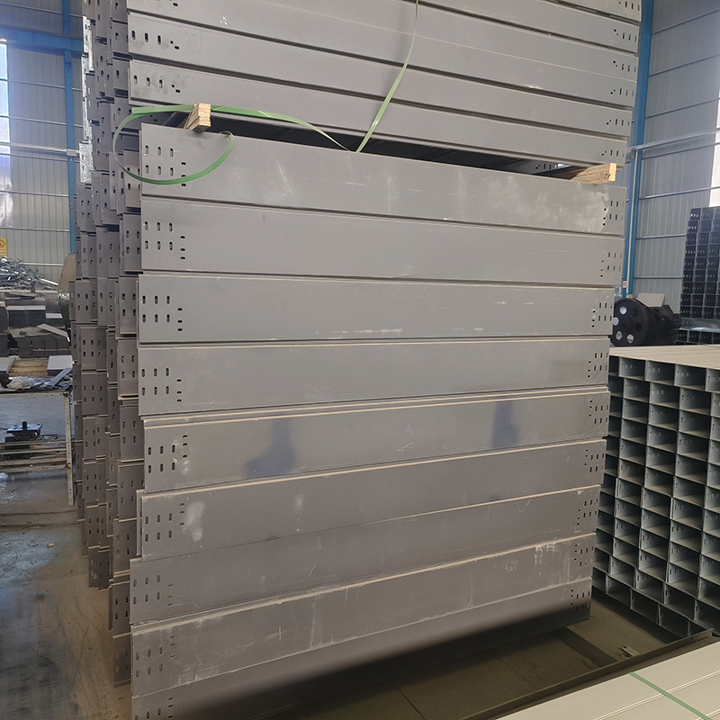 Segregated Slotted Cable Tray Divider Design for Power Signal Cable Isolation