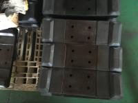 Corrente da altura 69mm na máquina escavadora Track Pads do passo das almofadas de borracha 135