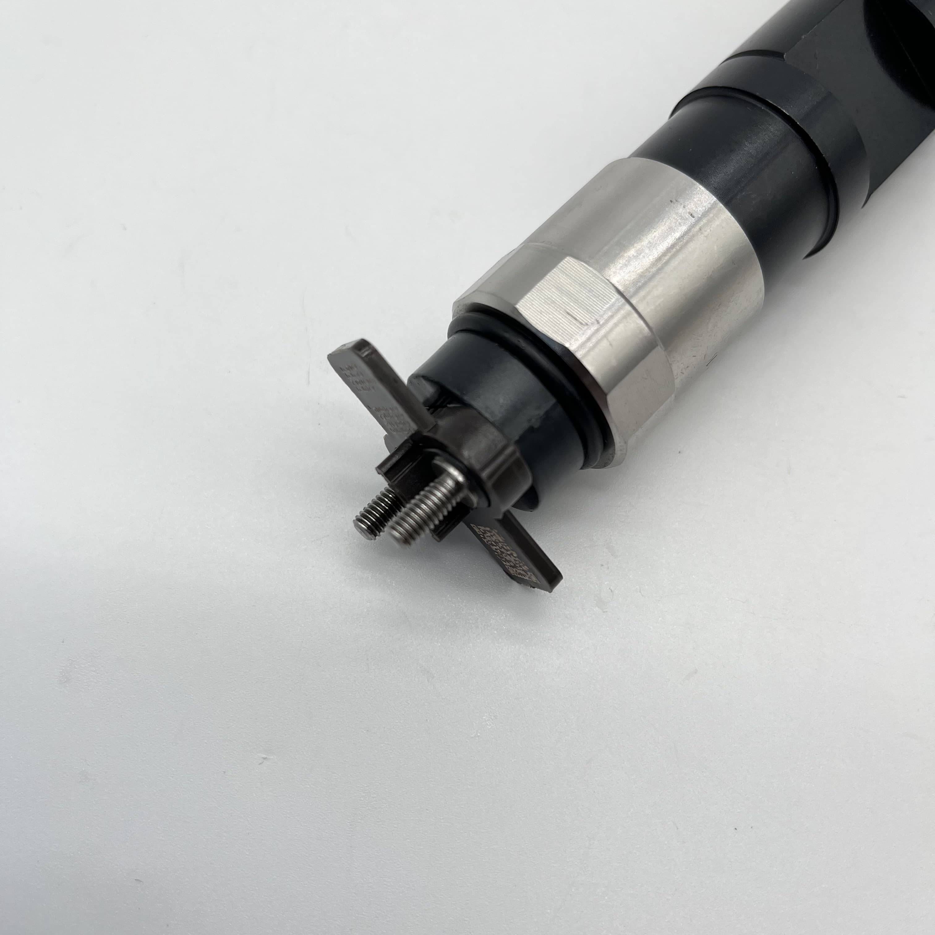 095000-7620 Jo-Hn Deere Common Rail Injector Wear Corrosion Resistance