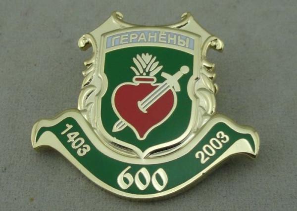 3D Stamped Gold Enamel Lapel Pin Badge With Synthetic Enamel 1.5 Inch