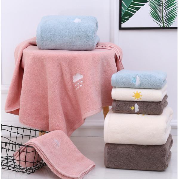 Taille personnalisée pour tous les âges Embroidery Logo serviette en coton pour hommes femmes serviettes épaisses douces COLORE SOLID