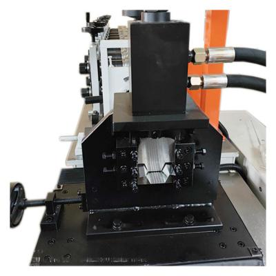 O parafuso prisioneiro do metal e a máquina da trilha galvanizaram a alta velocidade totalmente automático da folha