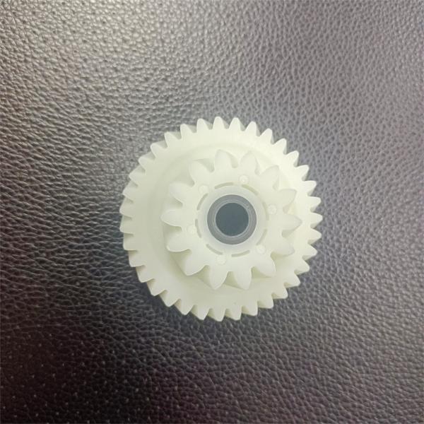 Custom White Gear Plastic Mould: professional manufacture, fine design