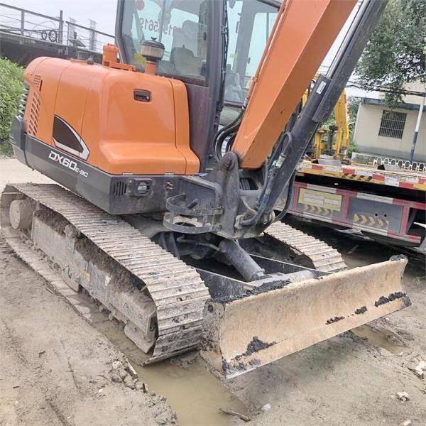 Original Hydraulic Valve Used DOOSAN DX60 Mini Excavator from Korea Weighing 5700 KG