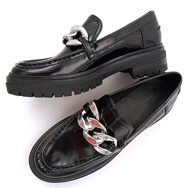 Женские круглоногие туфли с плоским каблуком с кожаной верхней частью