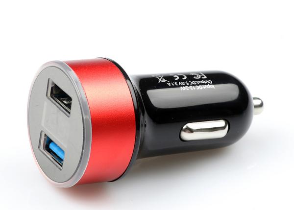 High Aluminum Alloy Car Phone Charger , PC Digital Display Dual 3.1A Mobile Phone Car Charger