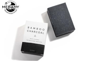 O sabão Handcrafted natural ativado preto do carvão vegetal de bambu limpa profundamente a desintoxicação