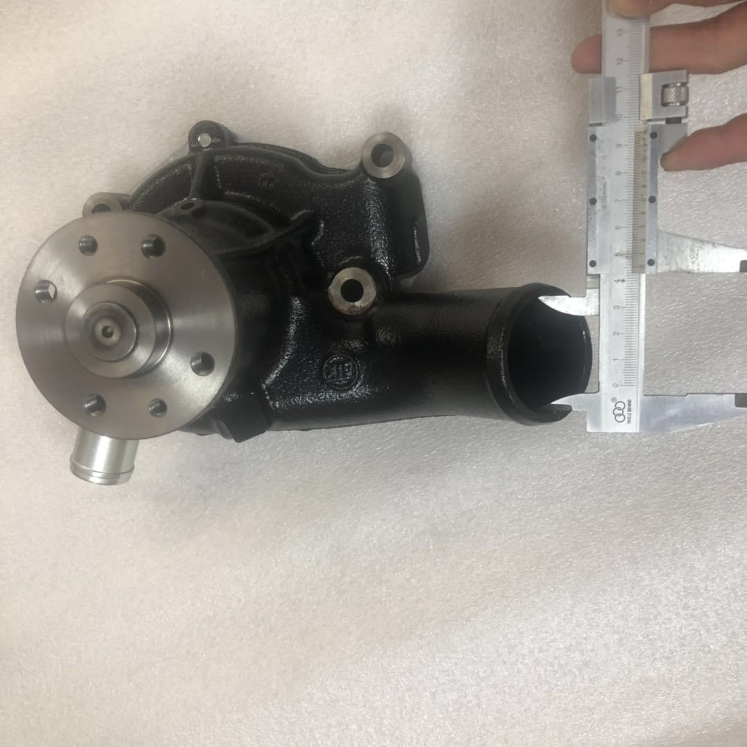 1-13610877-0 Isuzu 6BG1 Engine Water Pump for Hitachi / Sumitomo / Sany Excavator