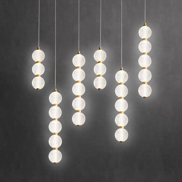 Lâmpadas de candelabro de ferro electroplated latão e acrílico pendente para quarto sala de estar