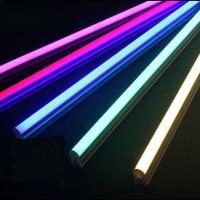 RGB LED T8 Tube Light avec angle de rayon de 180 degrés US Plug et télécommande IP65