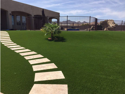 Настраиваемая искусственная трава 12000 Dtex Зелёный футбольный трава для собак и других домашних животных