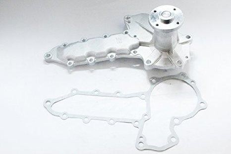 High Efficiency Excavator Spare Parts V2203 Water Pump Kubota Engine Spares