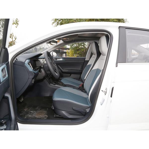 Coches Usados Populares en Venta Lanzamiento 2024.10 Coche Compacto de Gasolina con Transmisión Manual de 6 Velocidades y Motor de 1.5L