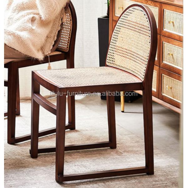 Nordic Chair Modern Solid Wooden Dining Room Chairs for Mail Packing Y and Customized Designs