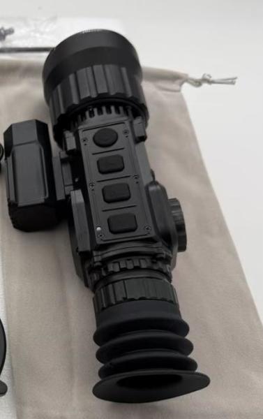 FW-ZV 6V 高フレームレートカメラ、12 μm ピクセル中心距離