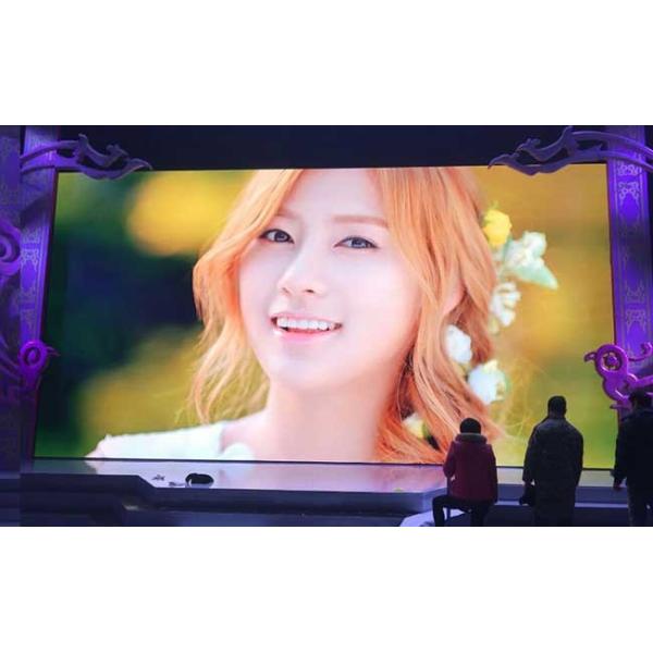 Мутный дизайн Внутренний полноцветный светодиодный дисплей P5.95 500 * 500 мм / 500 * 1000 мм