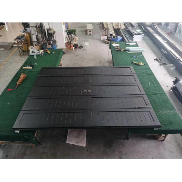 Мода Электрические гаражные двери Решетка Массивное дерево Секционные гаражные двери