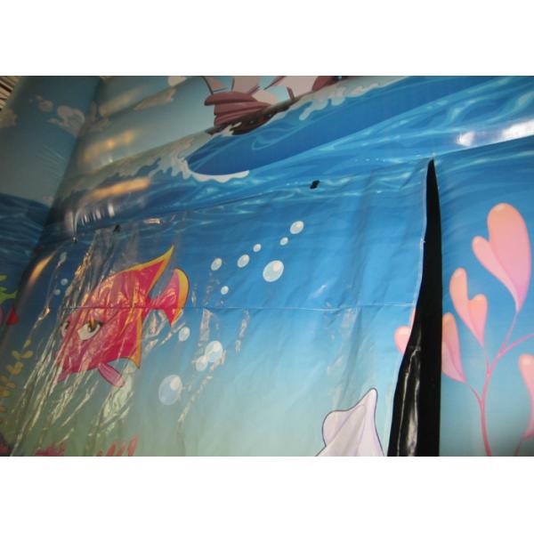 Спортивная площадка дома Пайпингбаунц цифров крытая, театр крупного плана подводного мира вверх