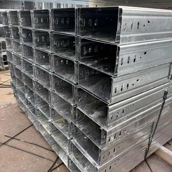Multi Style Aluminum Ladder Cable Tray OEM Metal Electrical Trunking