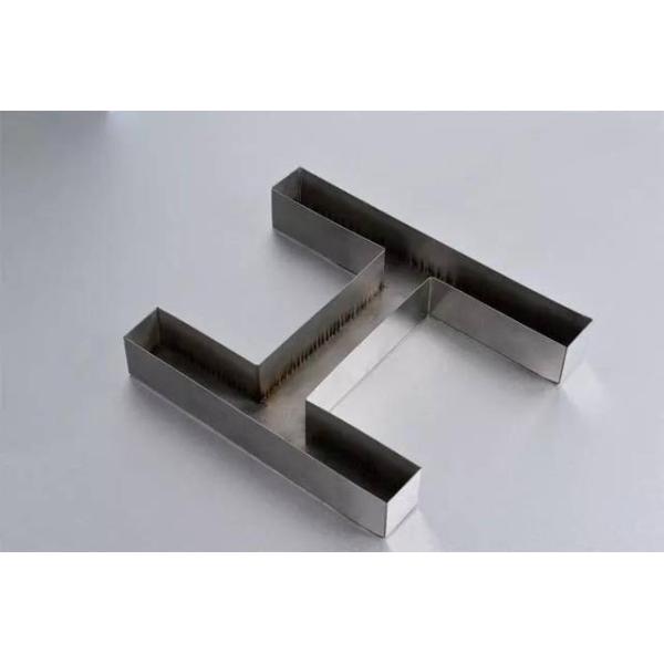 Handheld Automatic Wire Feeding Fiber Laser Welding Machine For Advertising Word