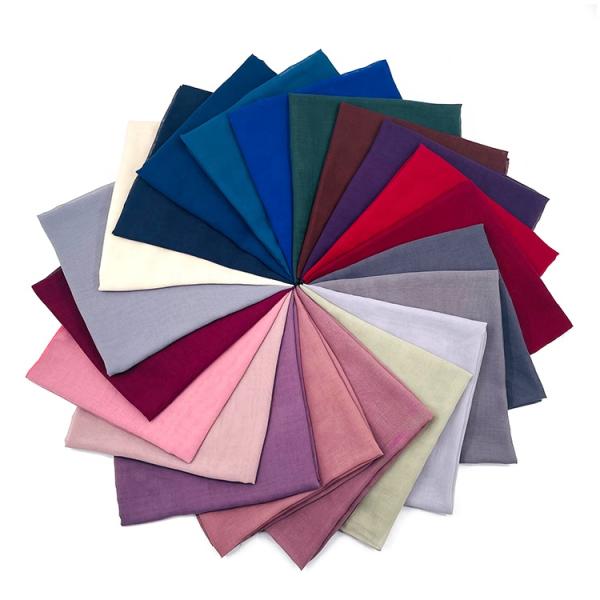 Wholesale Ethnic Muslim Women square Plain Shawl Excellent Feeling Breathable Cotton Voile Hijab Traditional Scarf & Shawl