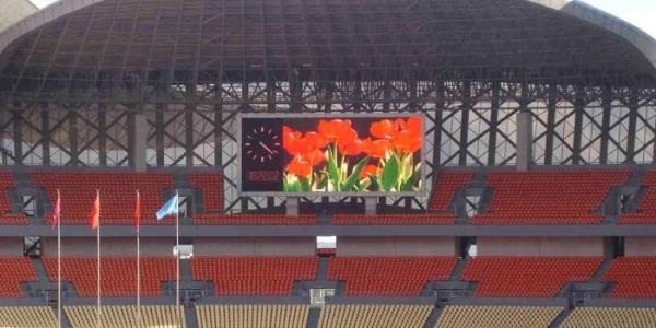 O smd exterior do estádio de futebol das placas de propaganda do diodo emissor de luz P4 conduziu a distância da opinião da exposição 5-400m