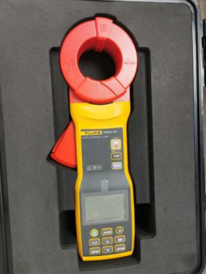 Fluke 1630-2 FC Stakeless Earth Ground Clamp Tester With Wireless Connectivity