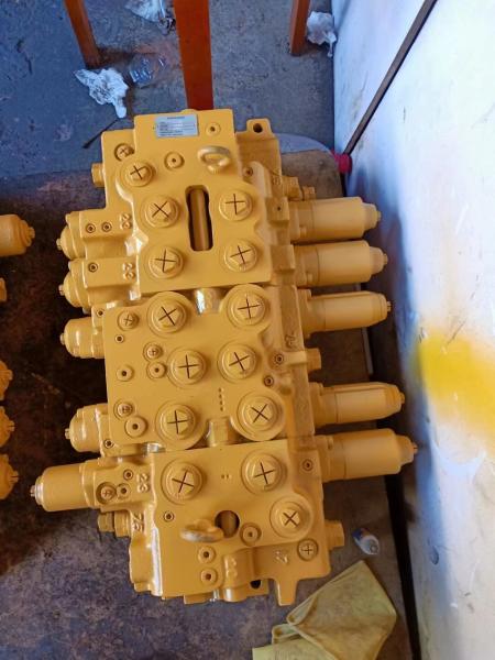Válvula principal KMX15E 2436u281f3 do controle Sk200-4 de Kawasaki Kobelco Sk 200-1/3
