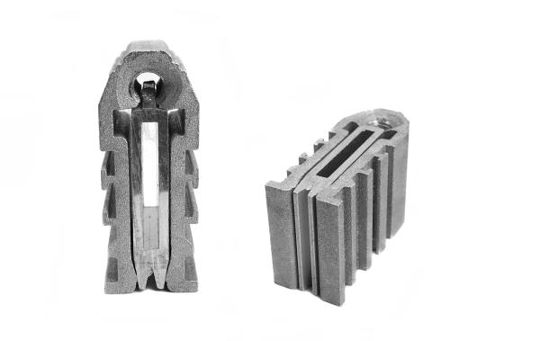 Connecteur de colonne intermédiaire Alumite FortiLink conçu pour un assemblage facile et sûr des profilés, durable et pour de nombreuses années.