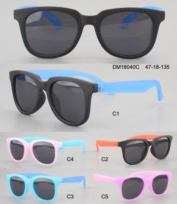 FDA 47- 18 - 135 Unisex Children Polarized Sunglasses