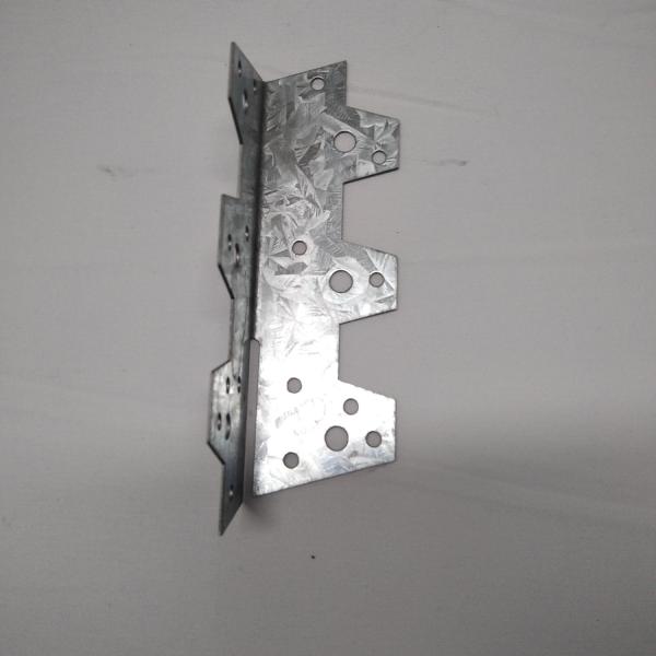 Universal Trip L Grip Connector for All Your Timber Construction Needs