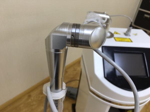 Fractional CO2 Laser Scar Removal Machine 10.6μM With Water Cooling System