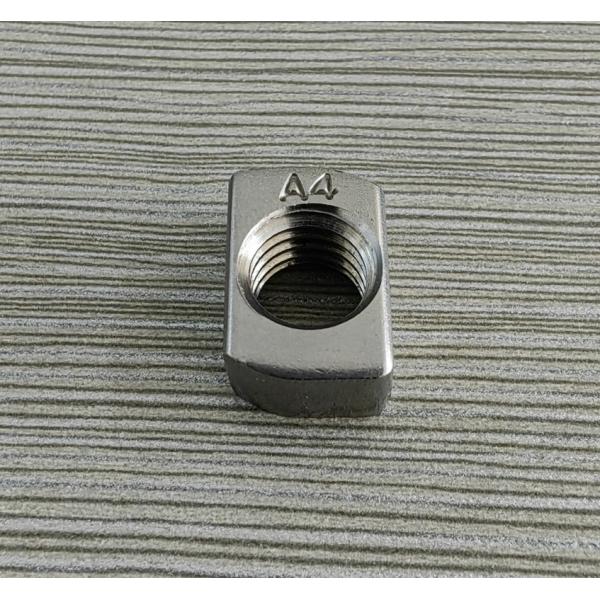 A4 Fabrication de noix spéciales M8 304 316 en acier inoxydable