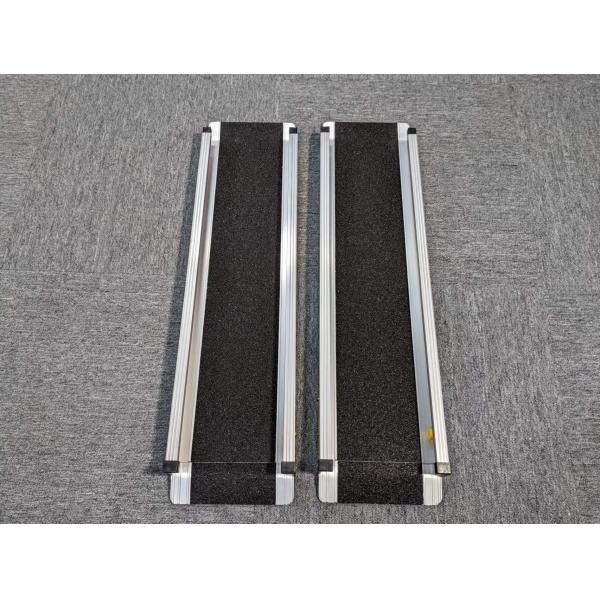 Contemporary Design Style Portable Folding Wheelchair Ramp with Aluminum Material