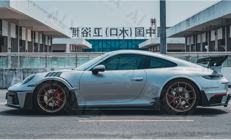Replacement Front Trunk Lid Dry Carbon Fiber Wide Body Kits ALVA X MiW Design Porsche 911 992 Carrera Components