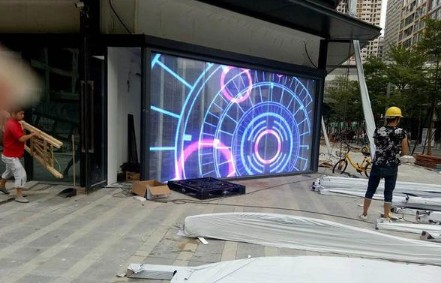 Energy Saving Led See Through Screen Wall 800W/ M2 5000cd