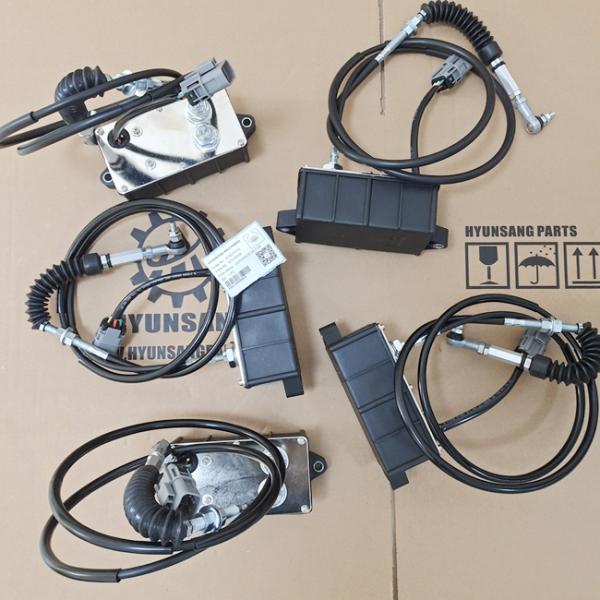 Hyunsang Gorvenor Throttle Motor 523-00006 For 225LC-V 250LC-V 220LC-V