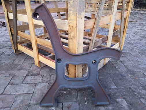 Antique Powder Coated Cast Iron Bench Ends And Steel Garden Bench Seat