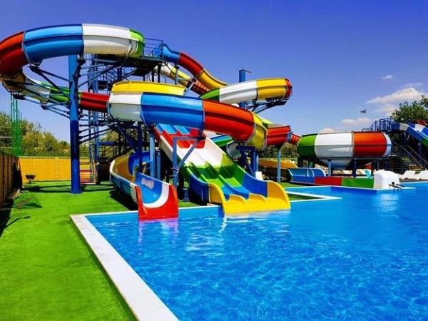 Parcs d'attractions en plein air pour enfants Jeux de terrain d'eau Groupe de diapositives en fibre de verre