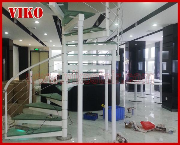 Spiral StaircaseVH45S TreadTempered glassAluminum Baluster Glass Handrail 304Stainless Steel Carbon Steel 	Powder-coated