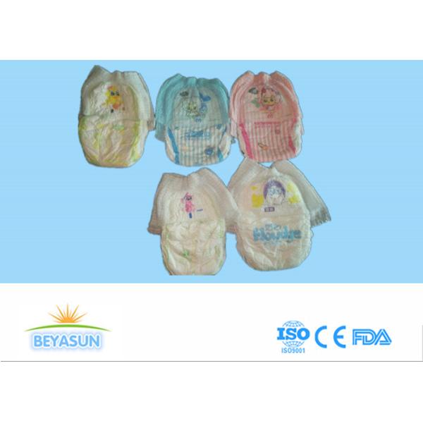 El tirón grado B del bebé sube los pantalones del entrenamiento con la cintura elástica suave cómoda