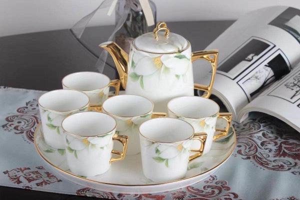 Healthy 6oz Cup 14cm Spoon Handcrafted Antique Porcelain Tea Sets