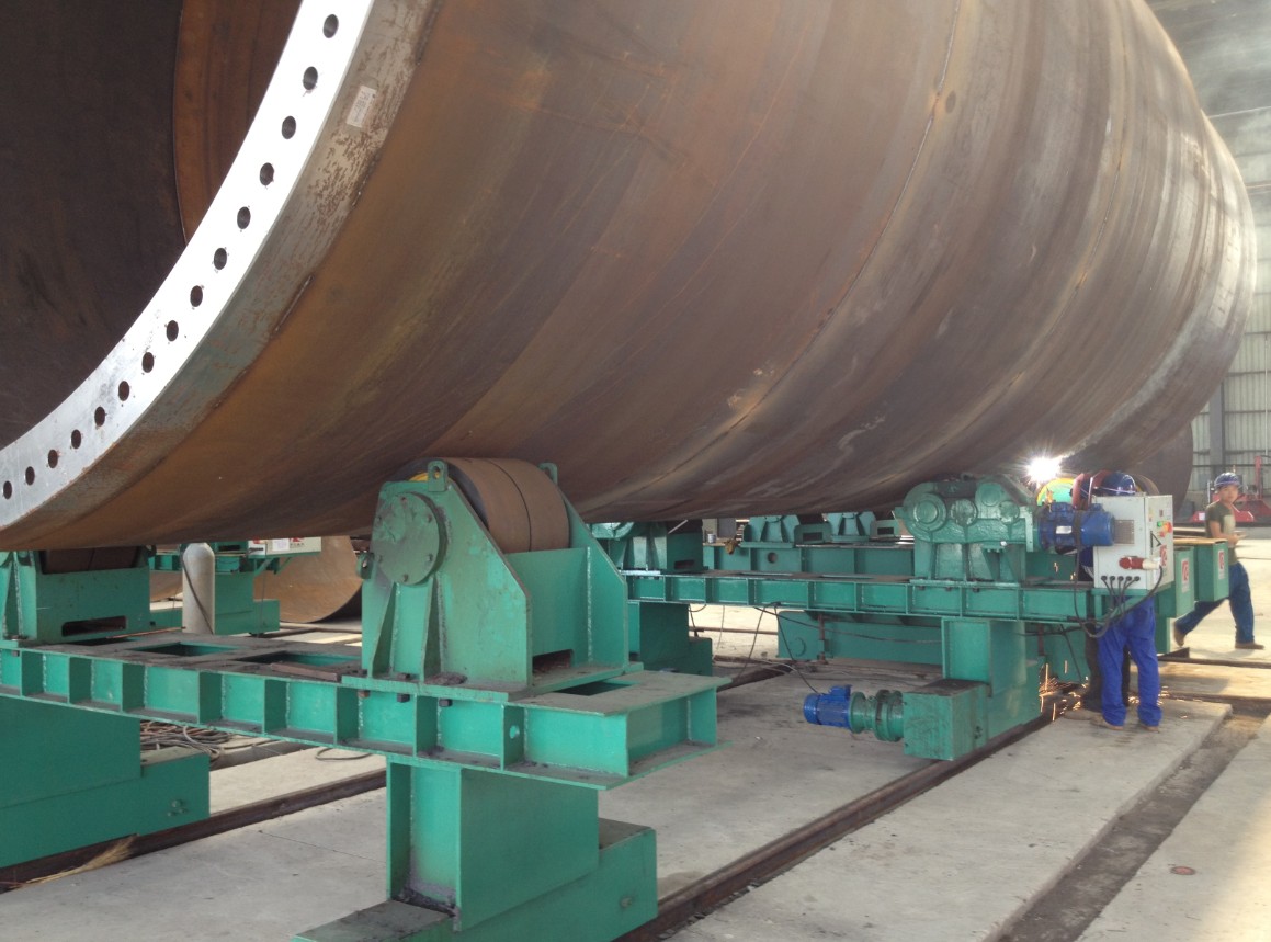 Заварка повышенная основанием поворачивая ролики заварки трубы Rolls с вагонеткой